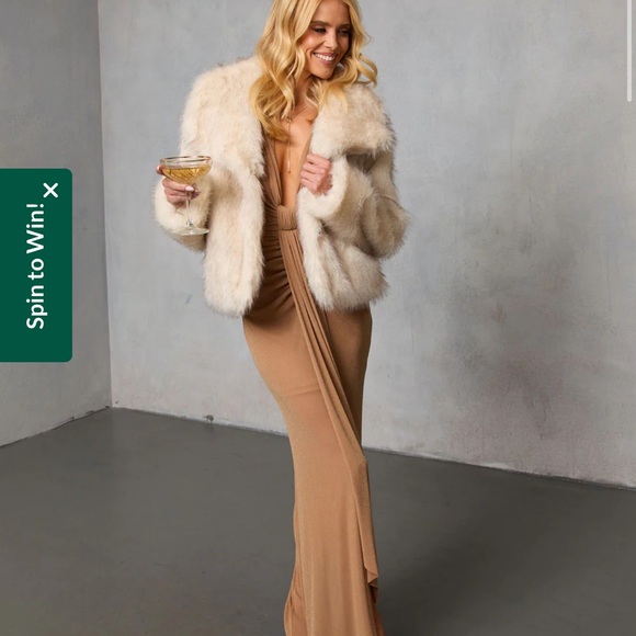 Vici Collection Keep Up with Me Faux Fur Coat size M never worn! - Picture 2 of 5